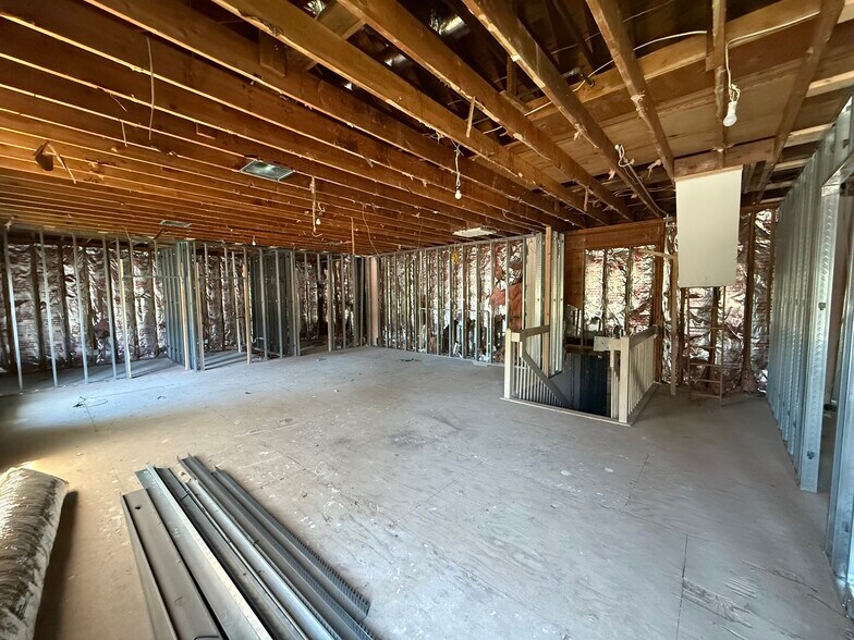 More Photos Of 1323 Rt 34 N, Aberdeen Office For Lease