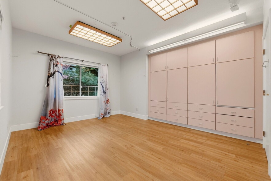 More Photos Of 24954 Cypress Ave, Hayward Multifamily For Sale