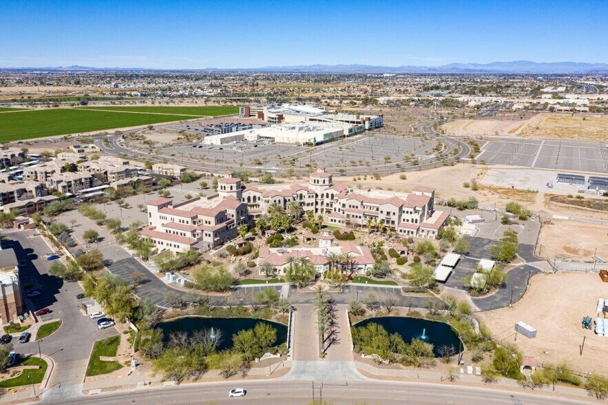 More Photos Of 7410 N Zanjero Blvd, Glendale Office For Sale