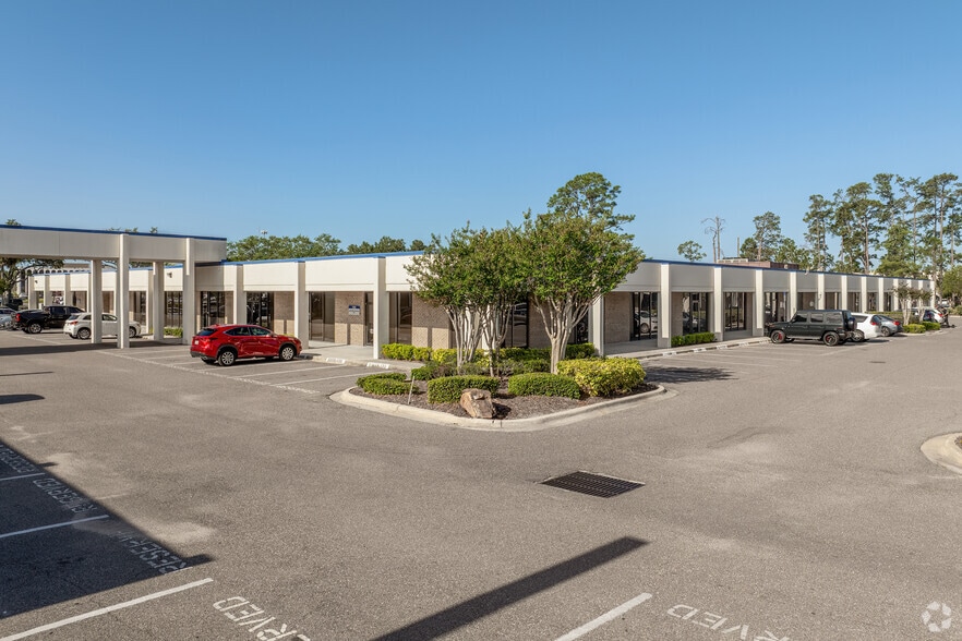 More Photos Of 6925 Lake Ellenor Dr, Orlando Unknown For Lease