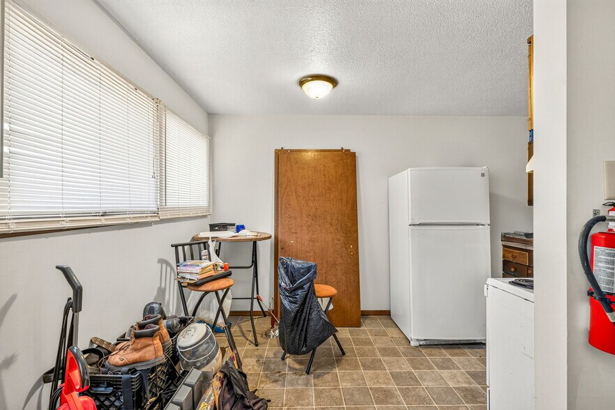 More Photos Of 875-885 25th St, Lincoln Apartments For Sale