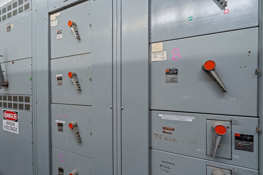 More Photos Of 4985 N 30th St, Colorado Springs Manufacturing For Sale