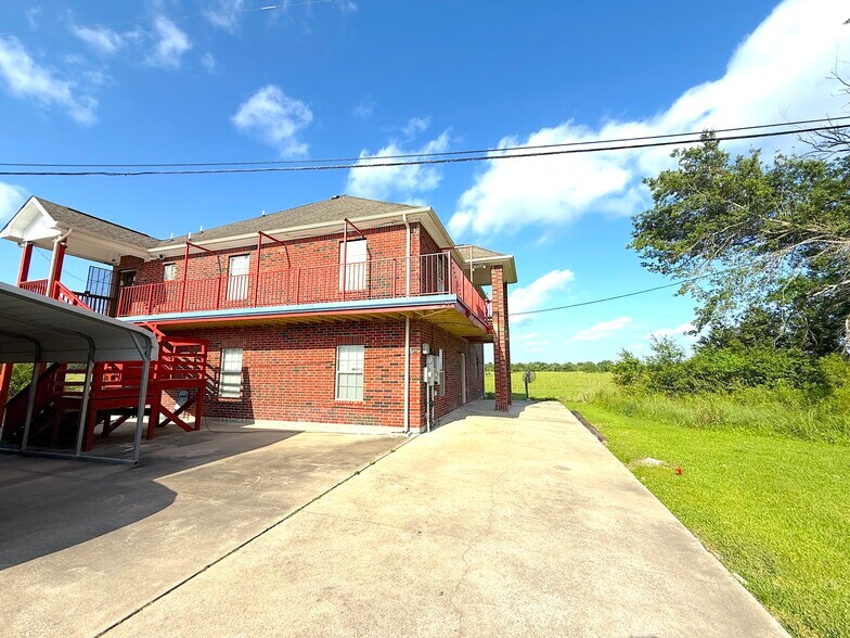 More Photos Of 46328 Interstate 10, Winnie Restaurant For Sale