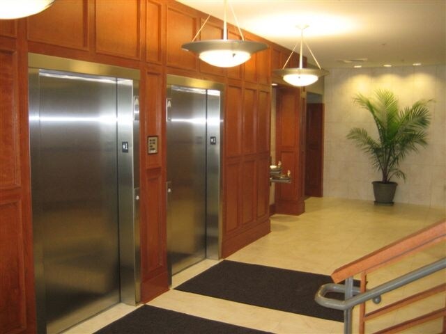 More Photos Of 421 Wando Park Blvd, Mount Pleasant Office For Lease