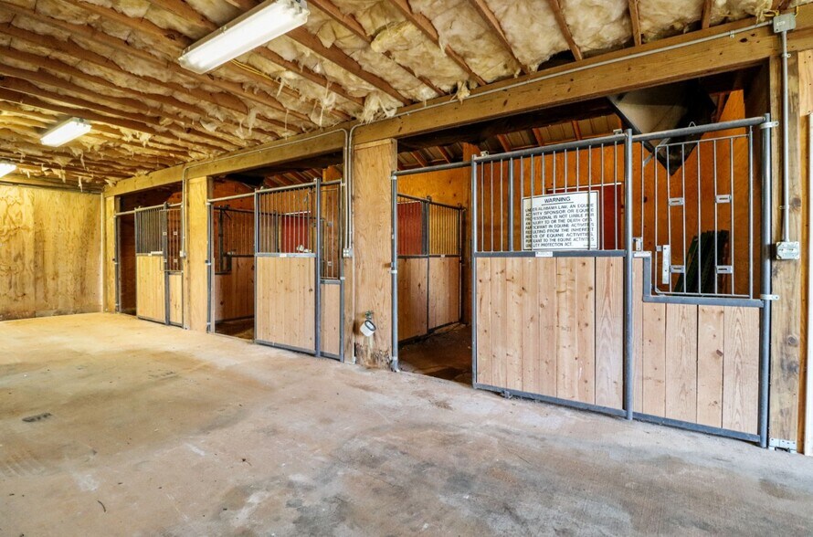 More Photos Of 14717 Friend Rd, Athens Manufacturing For Sale