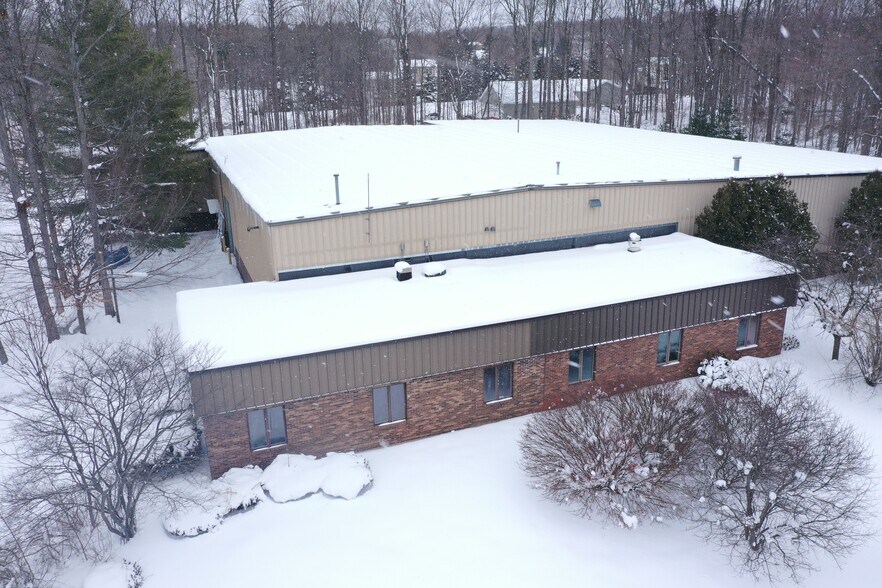 Primary Photo Of 343 Hughes Dr, Traverse City Manufacturing For Lease