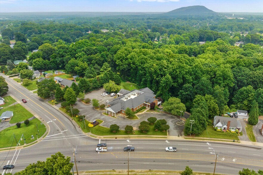 More Photos Of 1146 N New Hope Rd, Gastonia Medical For Sale