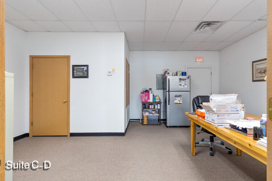 More Photos Of 19275 125 Hwy, Fairland General Retail For Sale
