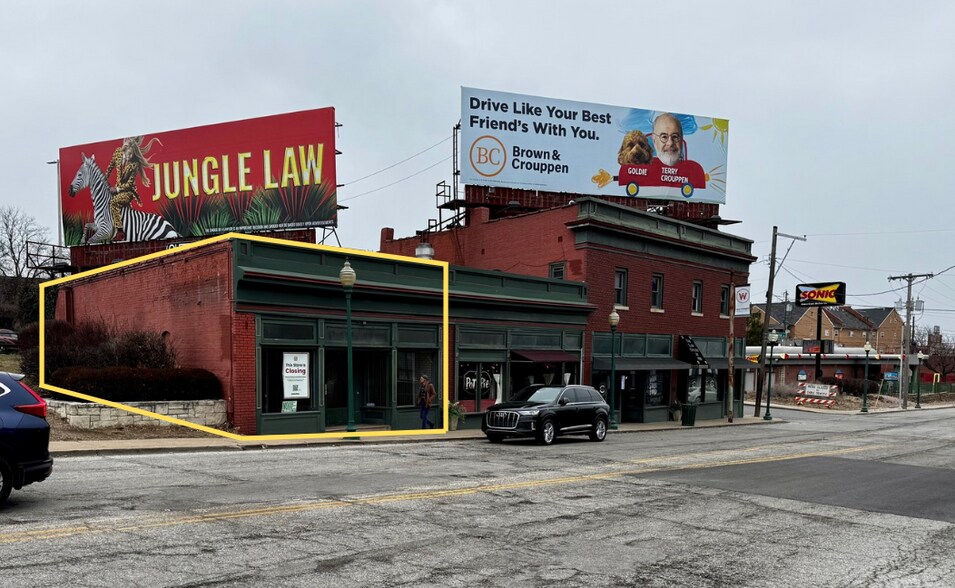 Primary Photo Of 900 Westport Rd, Kansas City Storefront Retail Office For Lease