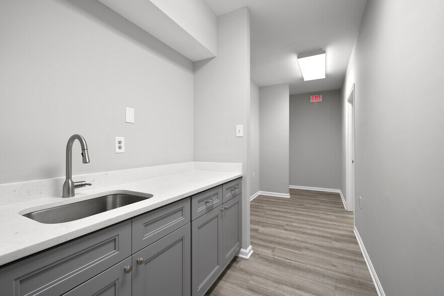 More Photos Of 3825 Leonardtown Rd, Waldorf Office For Lease