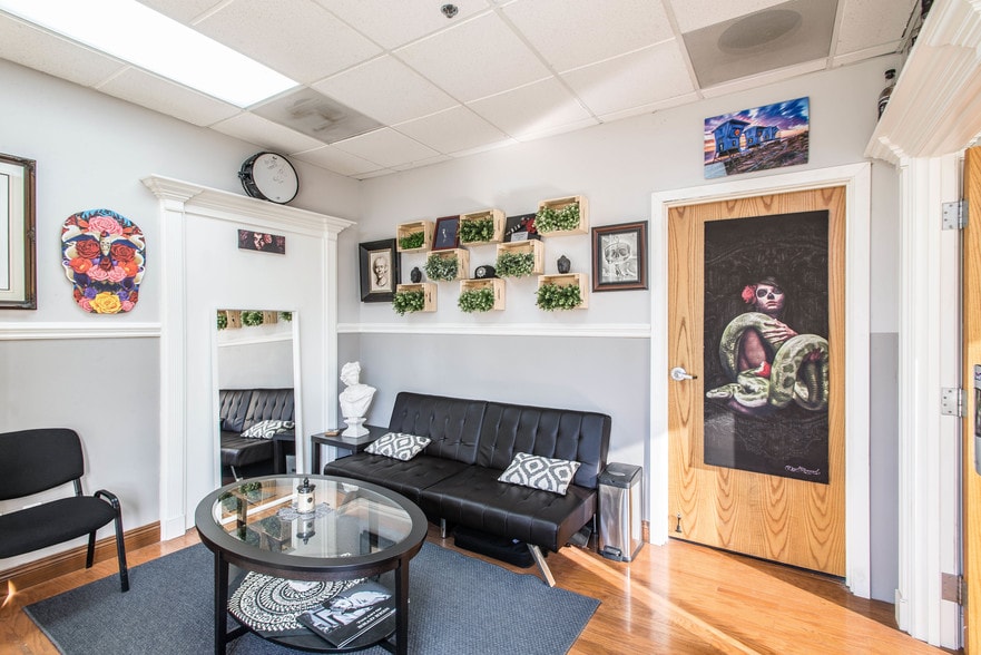 More Photos Of 1221 Puerta Del Sol, San Clemente Warehouse For Lease