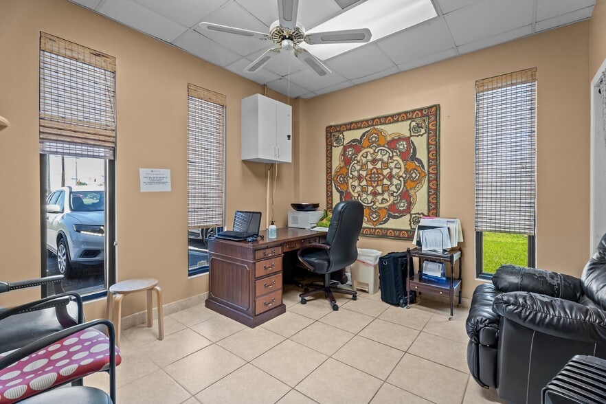 More Photos Of 2902 Central Heights Rd, Goldsboro Medical For Sale