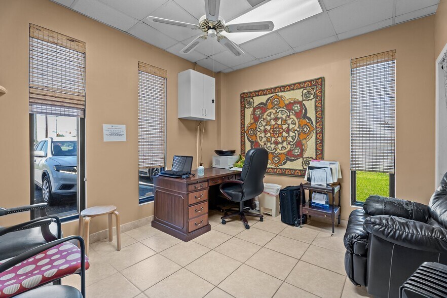 More Photos Of 2902 Central Heights Rd, Goldsboro Medical For Sale