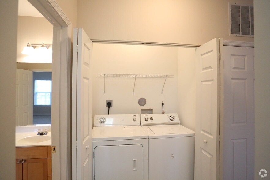 More Photos Of 1200 Greenfield Pl, O'Fallon Apartments For Sale