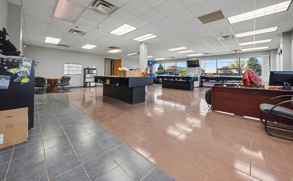 More Photos Of 51214 Industrial Dr, Macomb Warehouse For Sale