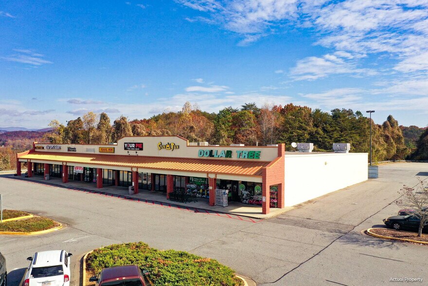 More Photos Of 400 Wal-Mart Way, Dahlonega Storefront For Lease
