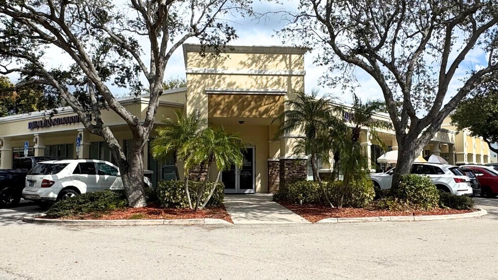 Primary Photo Of 199 W Palmetto Park Rd, Boca Raton Storefront Retail Office For Lease