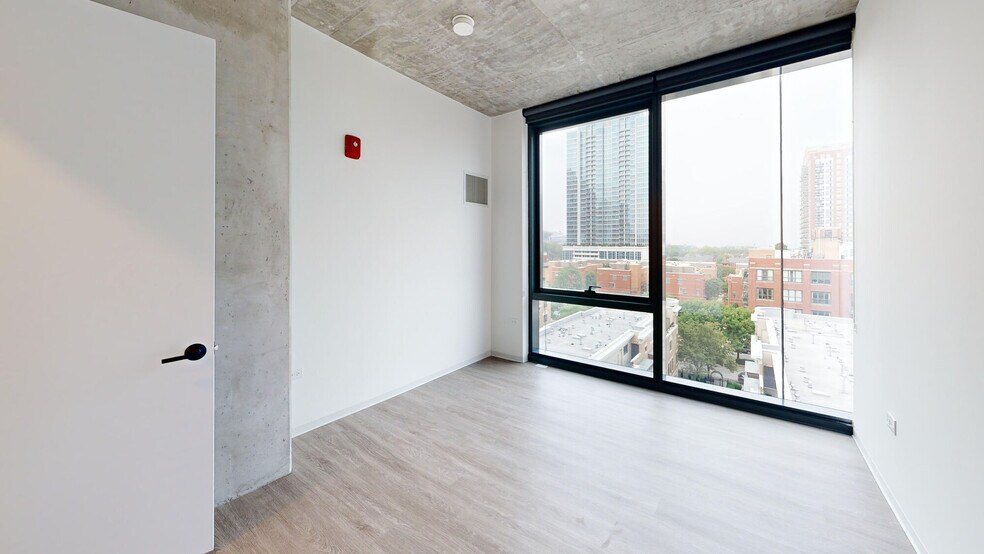 More Photos Of 1717 S Michigan Ave, Chicago Apartments For Lease
