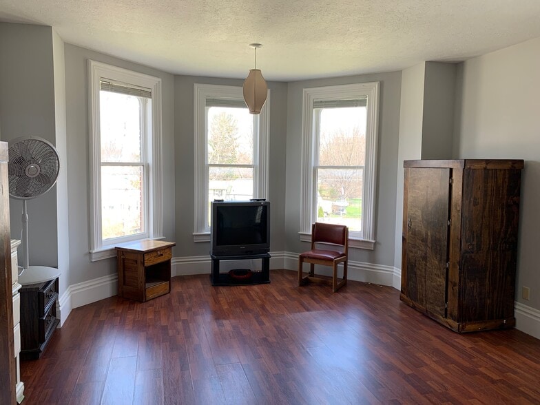 More Photos Of 4546 N Ridge Rd E, Geneva Assisted Living For Sale