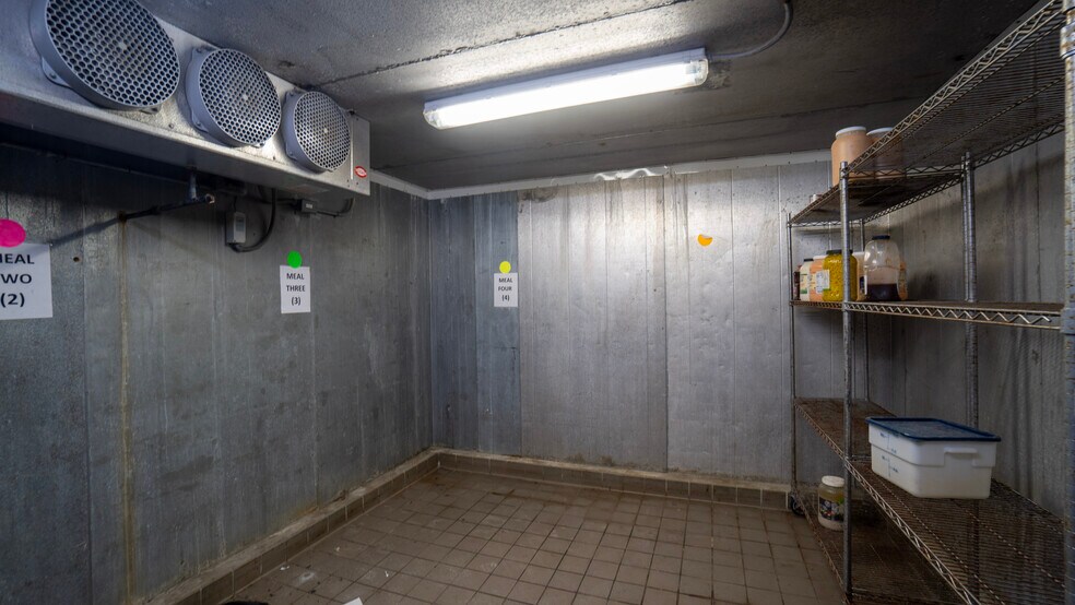 More Photos Of 3609 N 15th St, Tampa Restaurant For Lease