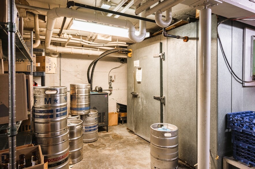 More Photos Of 151 River St, Elk Rapids General Retail For Sale