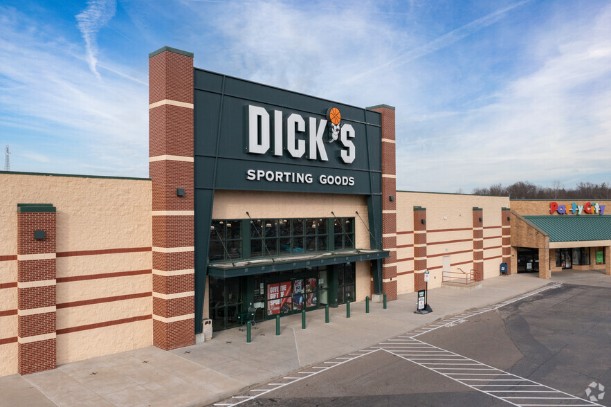 More Photos Of 10152-10240 Colerain Ave, Cincinnati Unknown For Lease