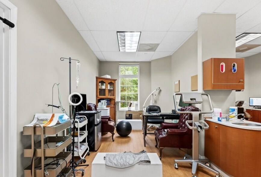 More Photos Of 2330 Colony Crossing Pl, Midlothian Medical For Sale
