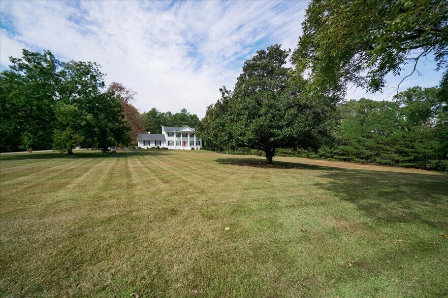 More Photos Of 2809 Highway 138 E, Jonesboro Land For Sale