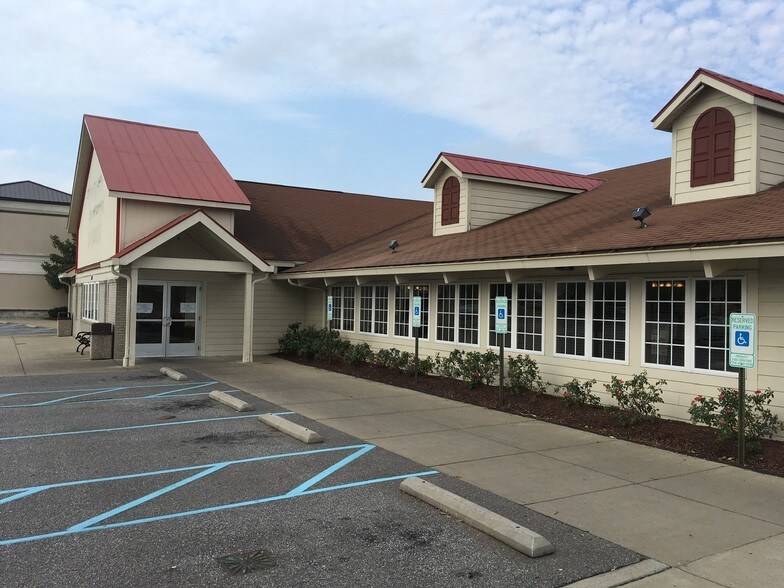 More Photos Of 2177 Upton Dr, Virginia Beach Daycare Center For Sale