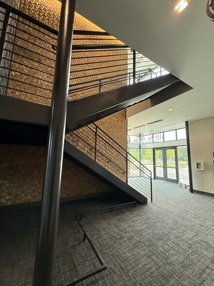 More Photos Of 415 Brighton Park Blvd, Summerville Office Residential For Lease