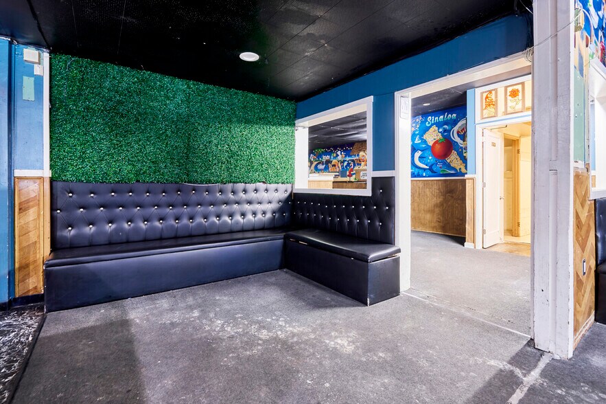 More Photos Of 709-711 S B St, San Mateo Storefront For Lease