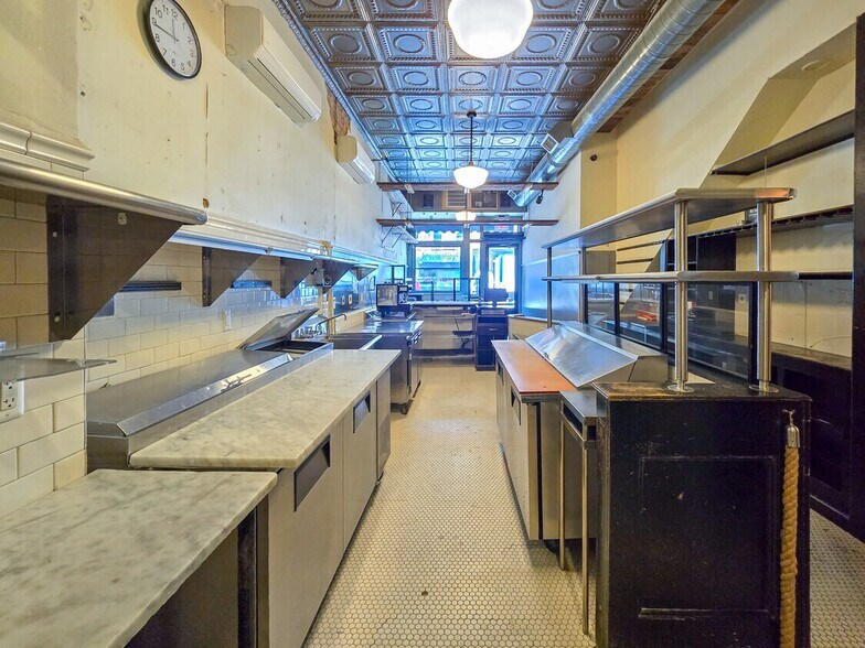 More Photos Of 781 Franklin Ave, Brooklyn Storefront Retail Residential For Lease