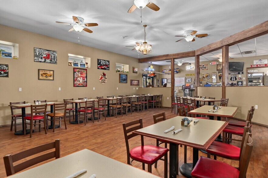 More Photos Of 247 Highway H, Leasburg Restaurant For Sale