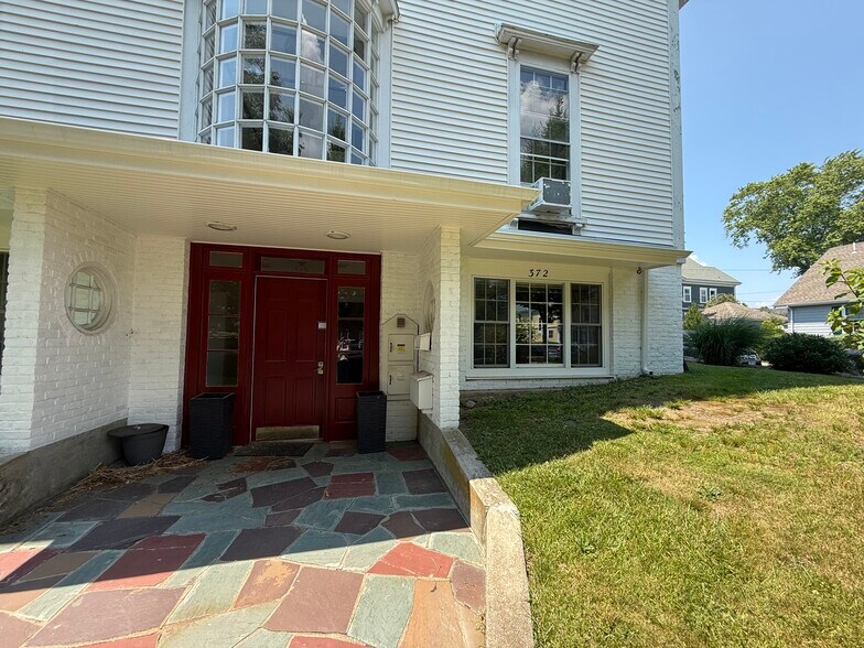 More Photos Of 372 Broadway, Newport Office Residential For Lease