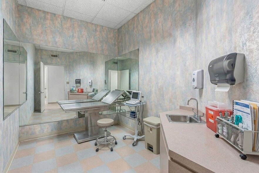 More Photos Of 450 Clinton St, Brooklyn Apartments For Sale