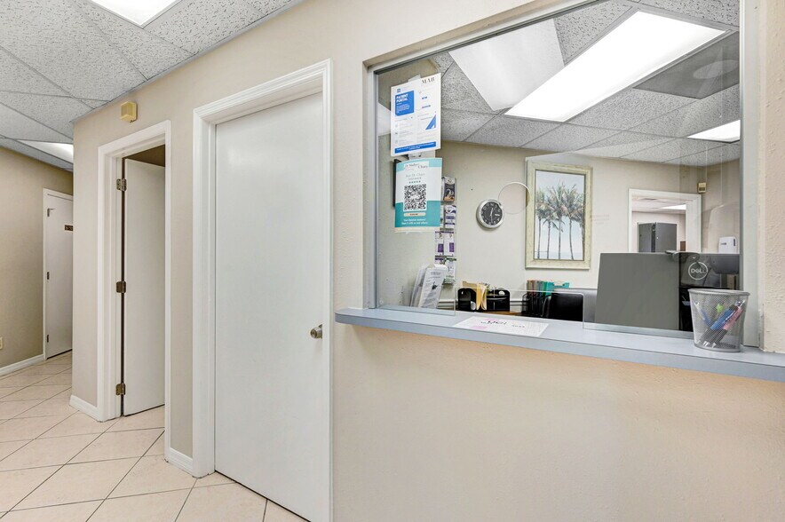 More Photos Of 1801 Sarno Rd, Melbourne Medical For Sale