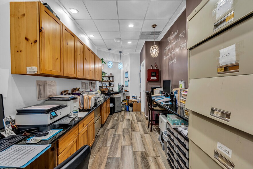 More Photos Of 301-303 Candlewood Cmn, Howell Medical For Lease