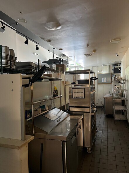 More Photos Of 1812 University Ave, Berkeley Apartments For Lease