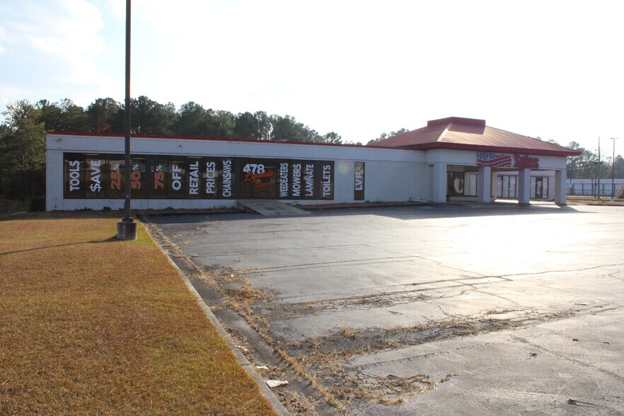 More Photos Of 2086 Paul Walsh Dr, Macon-Bibb Auto Dealership For Lease