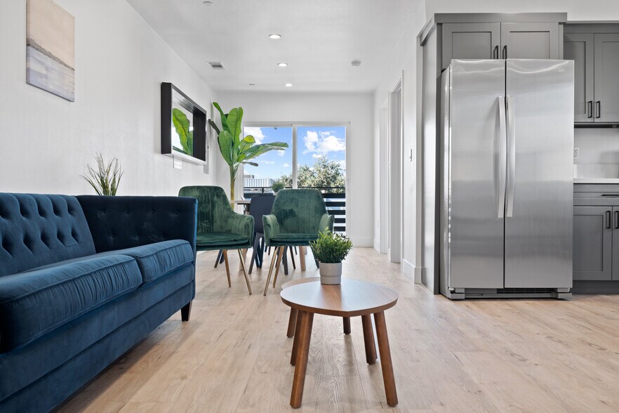 More Photos Of 310 S Breed St, Los Angeles Multifamily For Sale
