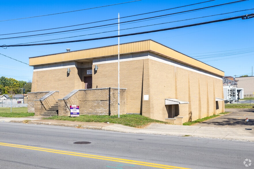 Primary Photo Of 210 Woodruff St, Madison Specialty For Sale