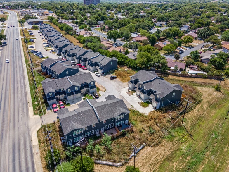 More Photos Of 6934 Crestway Rd, San Antonio Apartments For Sale