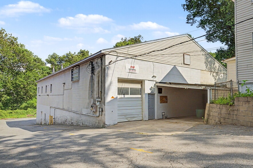 More Photos Of 23 Malcolm St, Morristown Industrial For Sale