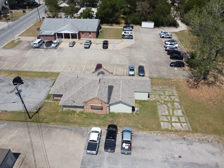 More Photos Of 4527 Stonewall St, Greenville Medical For Sale