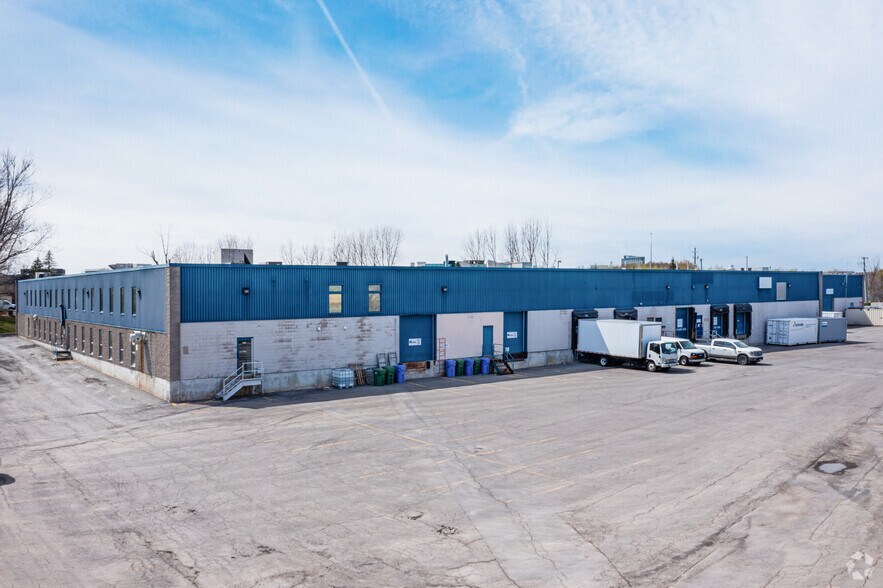 More Photos Of 302 Legget Dr, Ottawa Warehouse For Lease