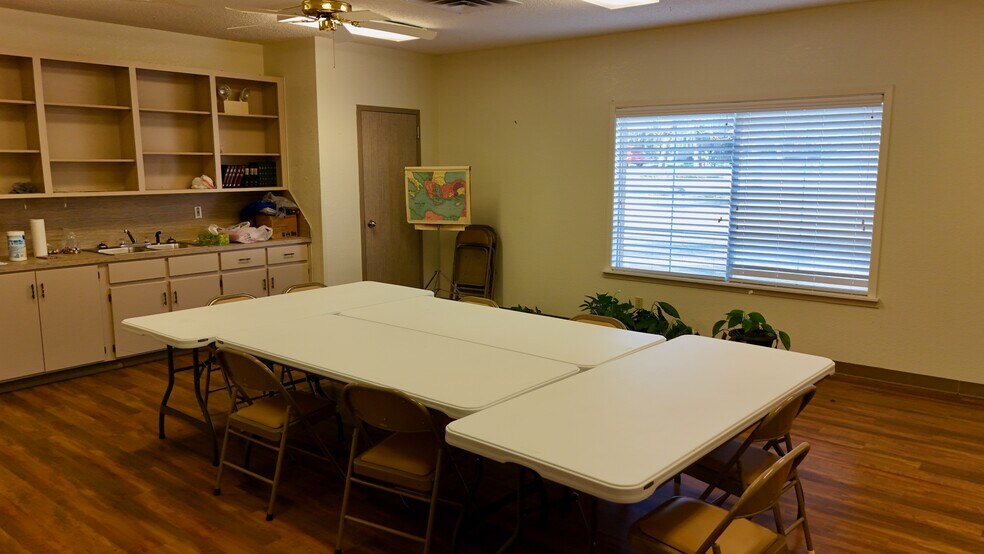 More Photos Of 300 N 5th St, Temple Religious Facility For Sale