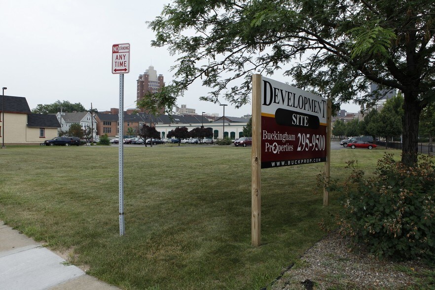 More Photos Of 150 N Chestnut St, Rochester Land For Lease