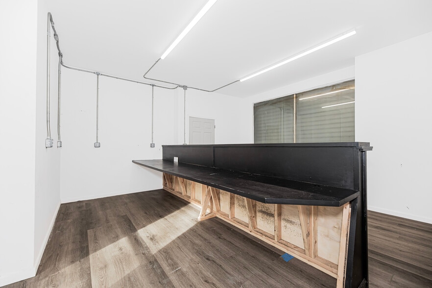 More Photos Of 284 Nepperhan Ave, Yonkers Warehouse For Lease