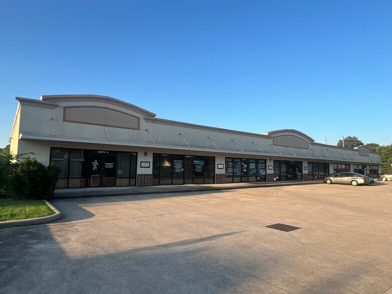 More Photos Of 14555 Skinner Rd, Cypress General Retail For Lease