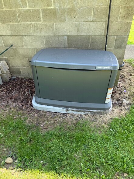 More Photos Of 106 Titan Ln, Franklin Manufactured Housing Mobile Home Park For Sale